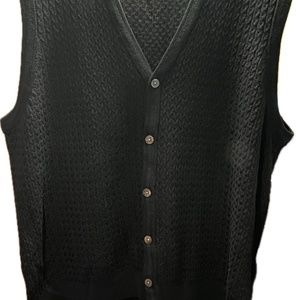 Bobby Jones black cable sweater vest